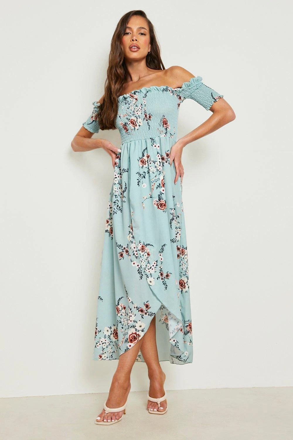 Schulterfreies Gerafftes Maxikleid Mit Floralem Print 3 Schulterfreies Gerafftes Maxikleid Mit Floralem Print