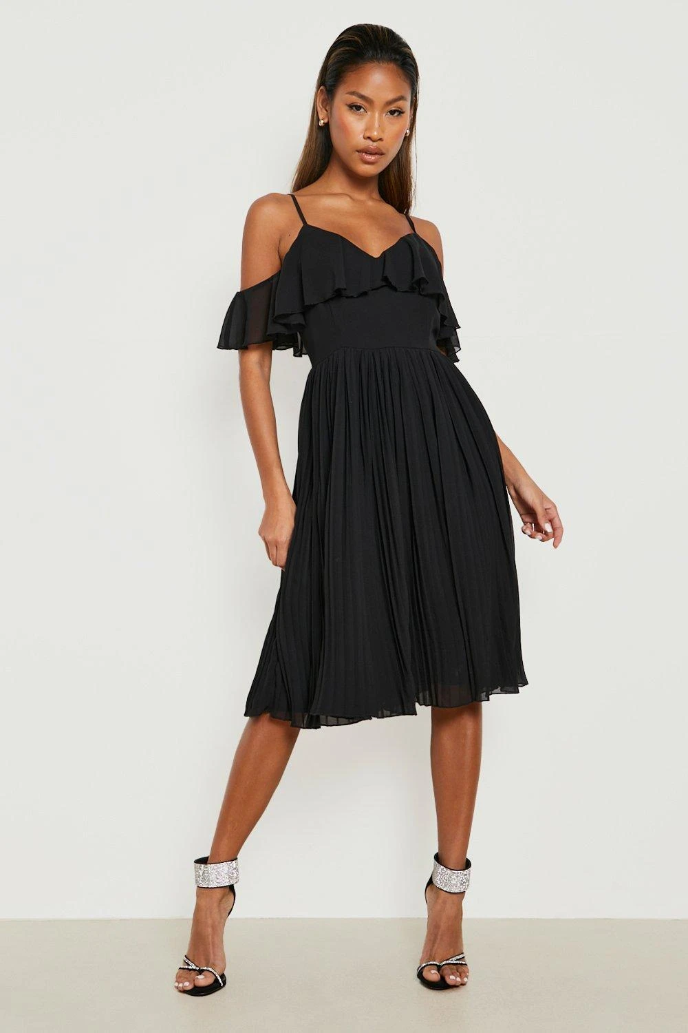 Schulterfreies Midi-Brautjungfernkleid Mit Rüschen 5 Schulterfreies Midi-Brautjungfernkleid Mit Rüschen – Bild 3