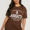 Plus Oversize T-Shirt Mit Manhattan-Slogan -Stil Formen Verkäufe gzz18824 chocolate xl