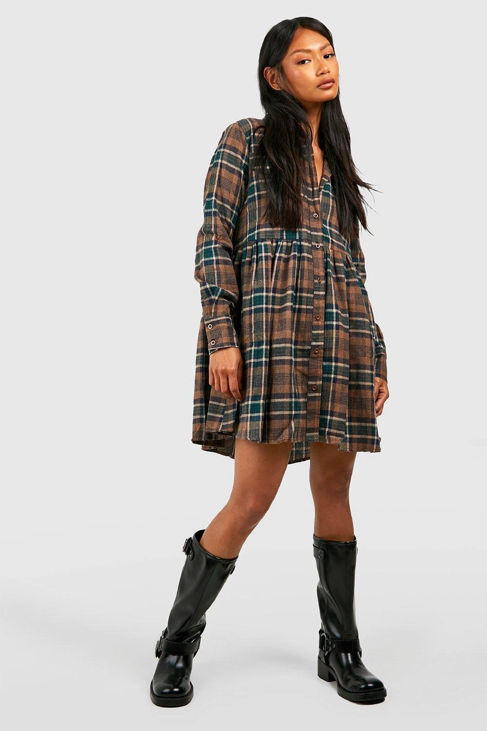 Kariertes Oversize Smok-Hemdkleid 3 Kariertes Oversize Smok-Hemdkleid