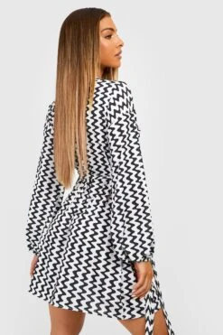 Wickelkleid Mit Print -Stil Formen Verkäufe gzz25895 black white xl 1