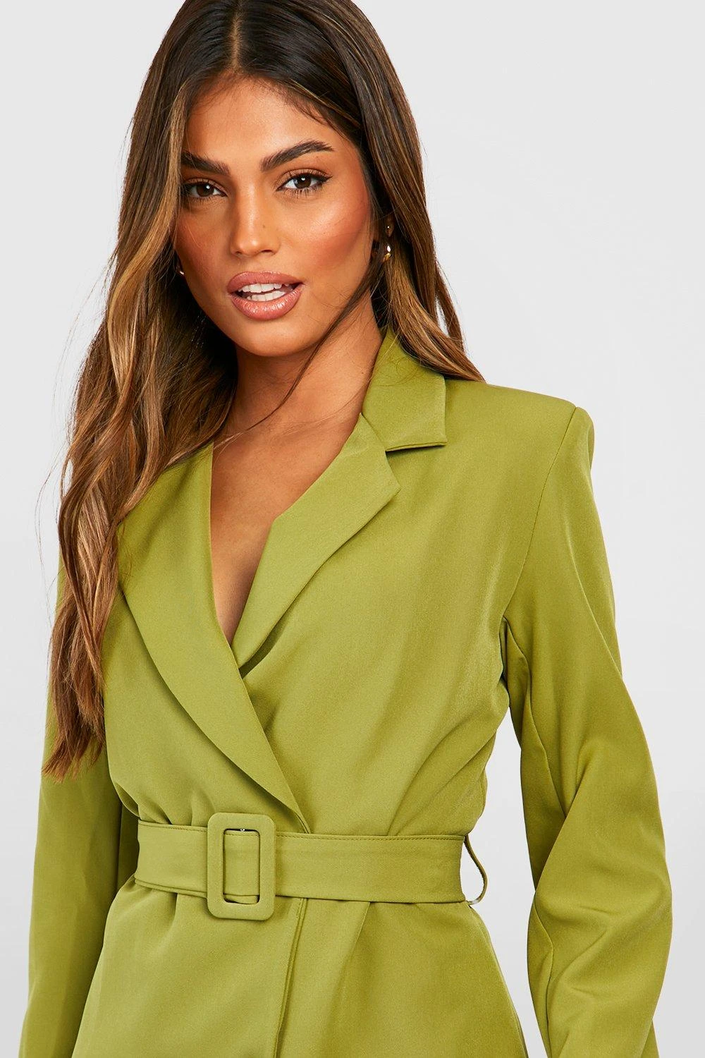 Zweireihiger Blazerkleid Mit Gürtel 6 Zweireihiger Blazerkleid Mit Gürtel – Bild 4