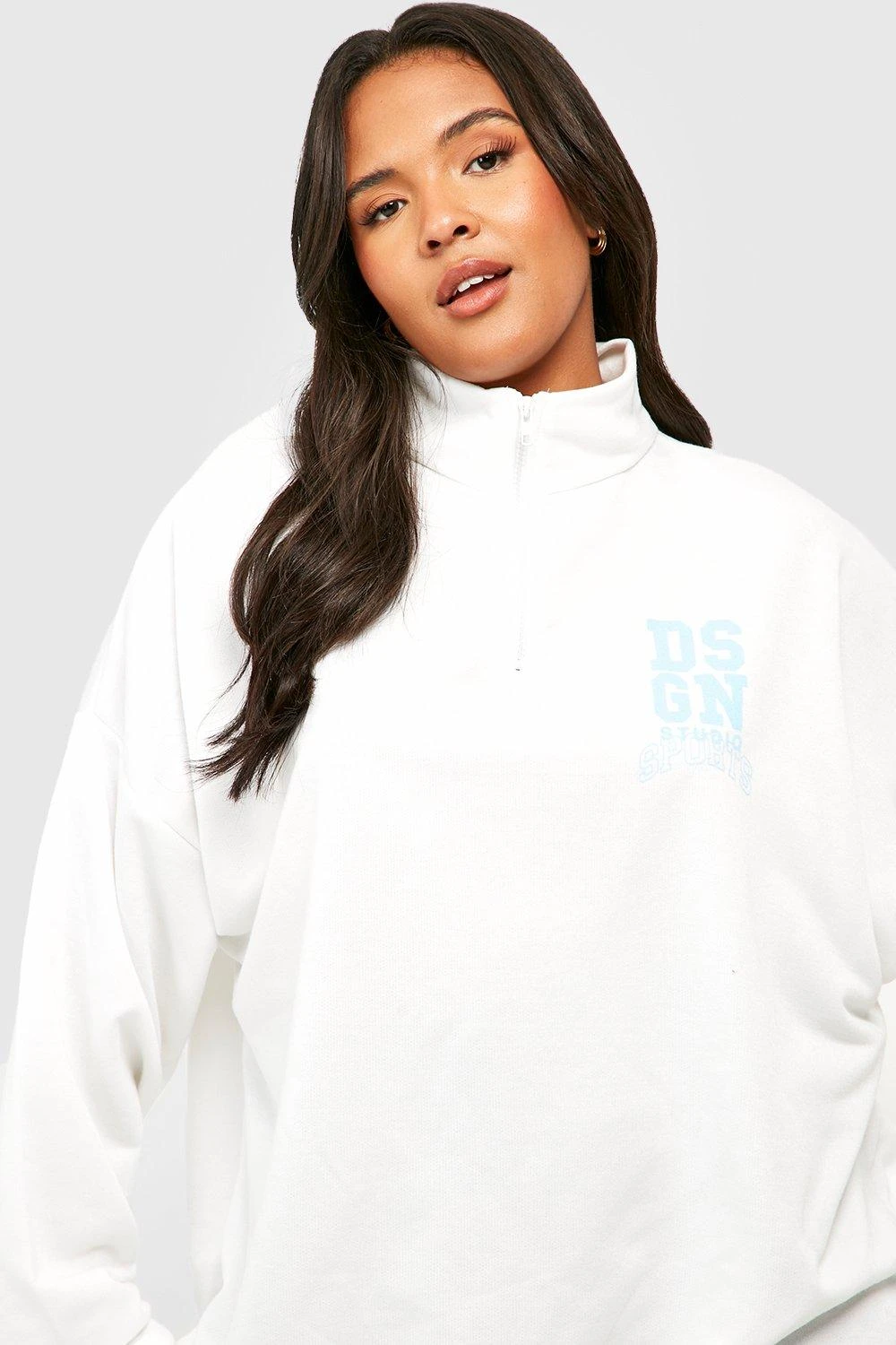 Plus Oversize Sweatshirt Mit Dsgn Studio Print Und Halbem Reißverschluss 6 Plus Oversize Sweatshirt Mit Dsgn Studio Print Und Halbem Reißverschluss – Bild 4