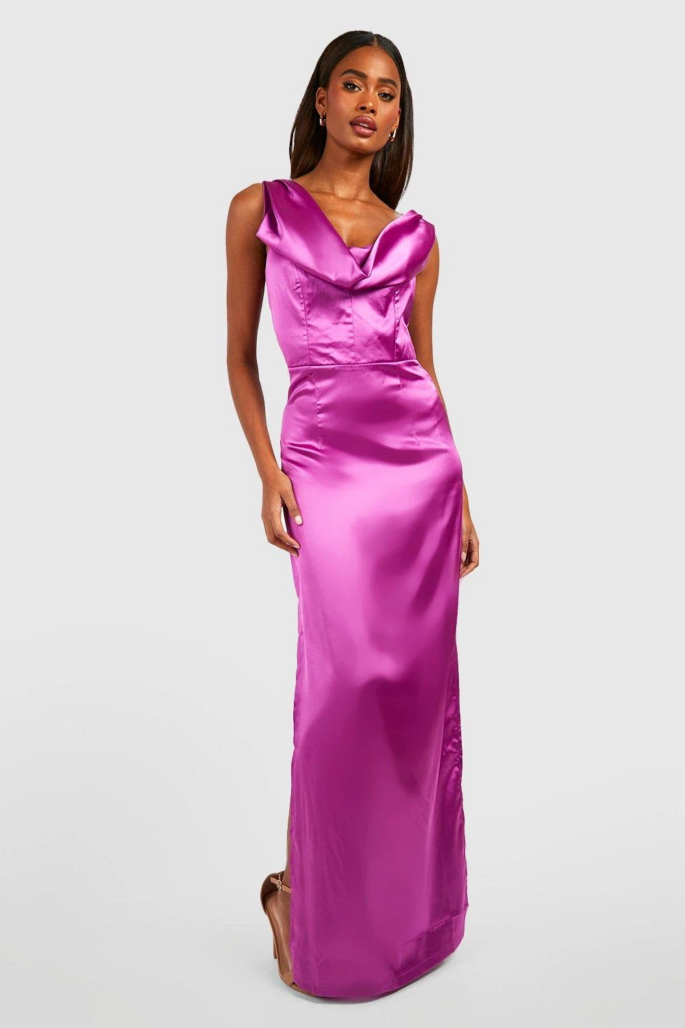 Brautjungfern Satin-Maxikleid Mit Wasserfallausschnitt 3 Brautjungfern Satin-Maxikleid Mit Wasserfallausschnitt
