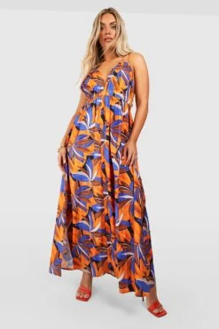 Plus Maxikleid Mit Tropischem Print, Rüschen-Detail Und Tiefem Ausschnitt