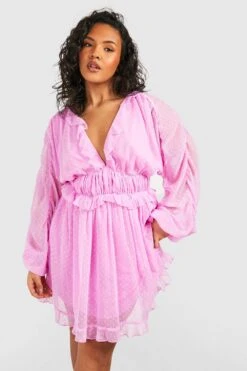 Plus Mesh-Smokkleid Mit Rüschen