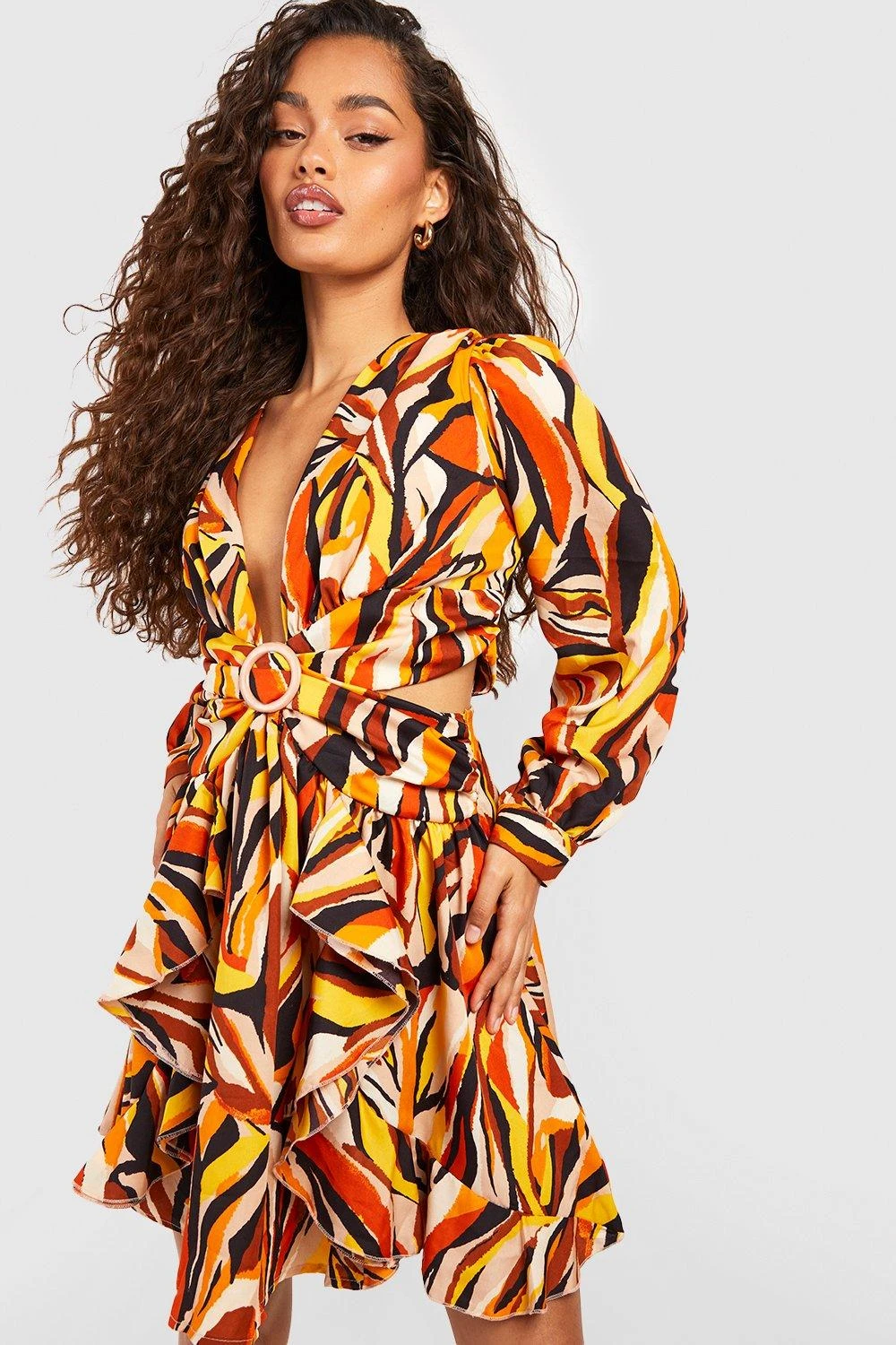 Cut-Out Rüschen-Skaterkleid Mit Abstraktem Print 3 Cut-Out Rüschen-Skaterkleid Mit Abstraktem Print