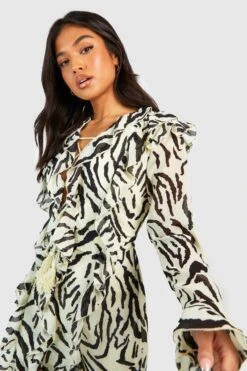 Petite Rüschen-Minikleid Mit Zebraprint 9 Petite Rüschen-Minikleid Mit Zebraprint -Stil Formen Verkäufe gzz42528 ivory xl 3
