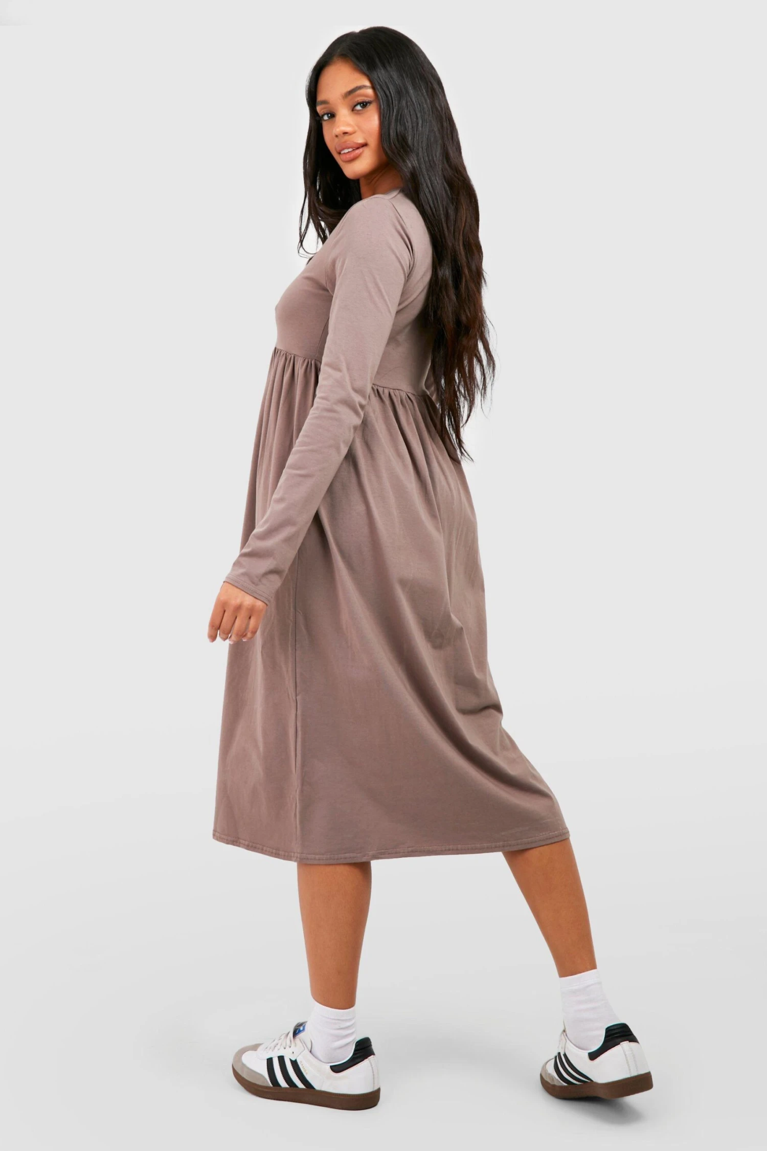 Langärmliges Midikleid Aus Baumwollmischung 4 Langärmliges Midikleid Aus Baumwollmischung – Bild 2