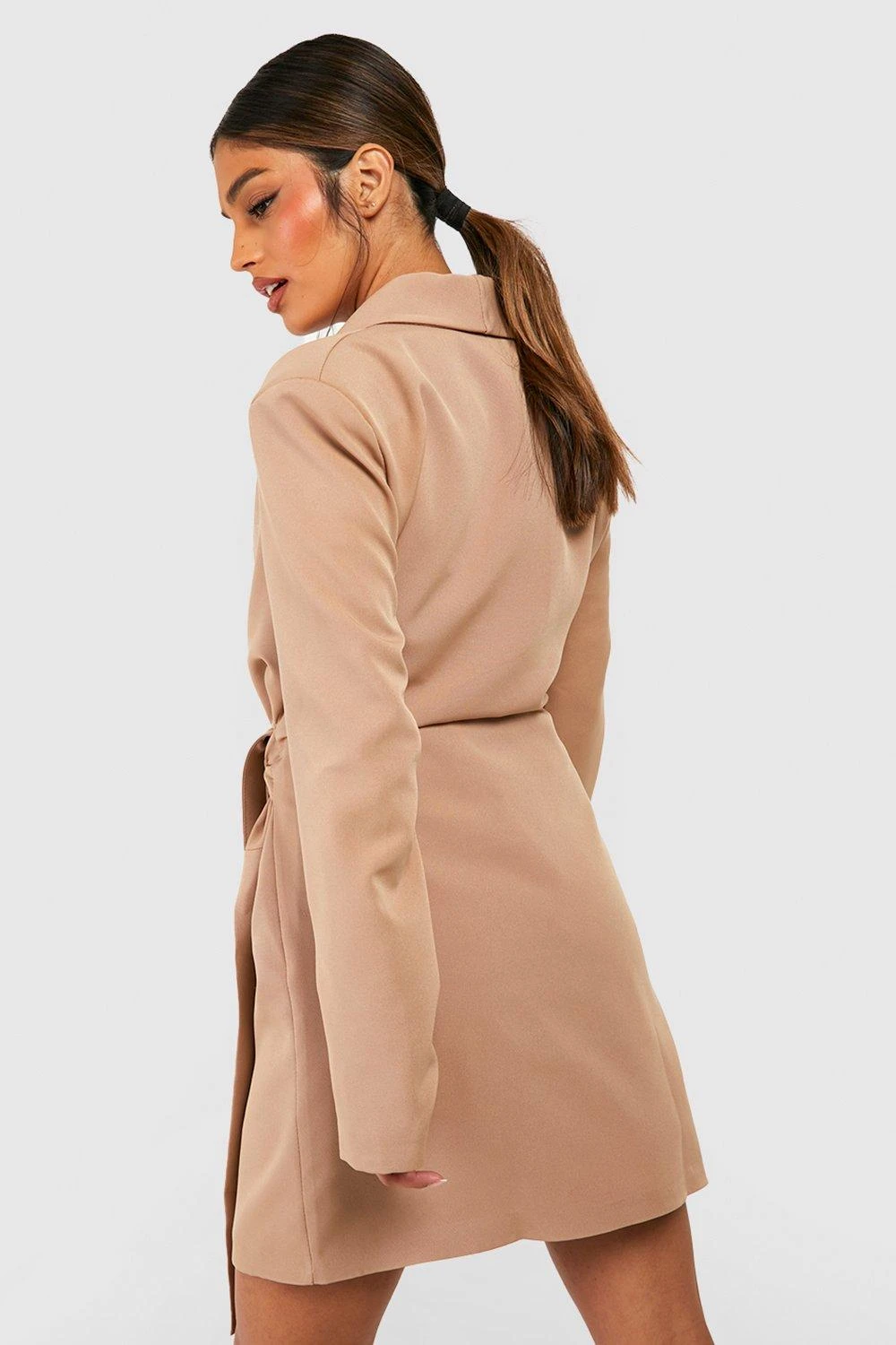 Blazerkleid Mit Bindegürtel 4 Blazerkleid Mit Bindegürtel – Bild 2