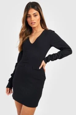 Kleid Aus Crepestoff Mit Gerafften Ärmeln