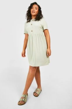 Plus Kurzärmlig Geripptes Basic Skaterkleid Mit Knopfleiste