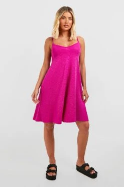 Strukturiertes Smokkleid