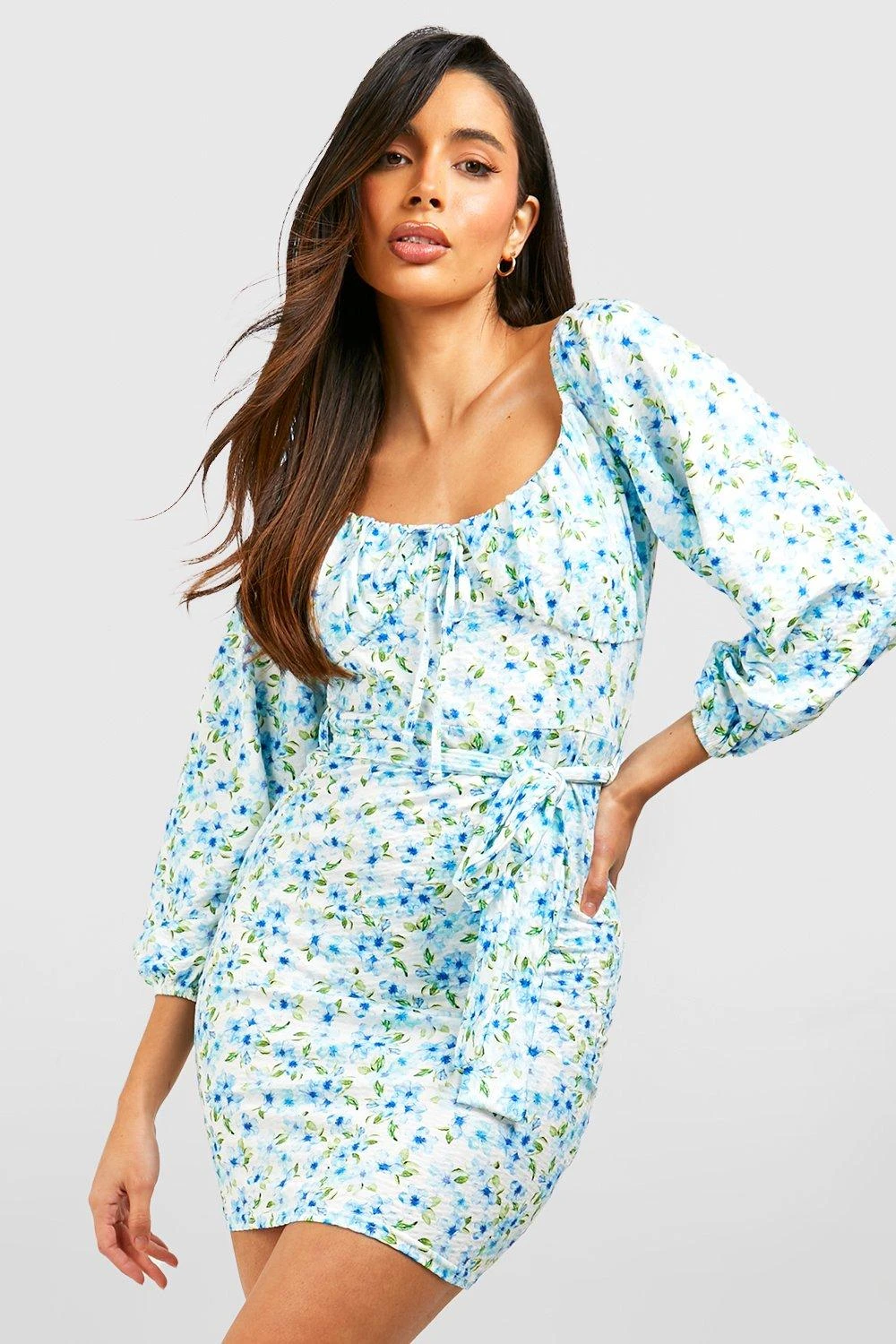 Strukturiertes Florales Minikleid 3 Strukturiertes Florales Minikleid