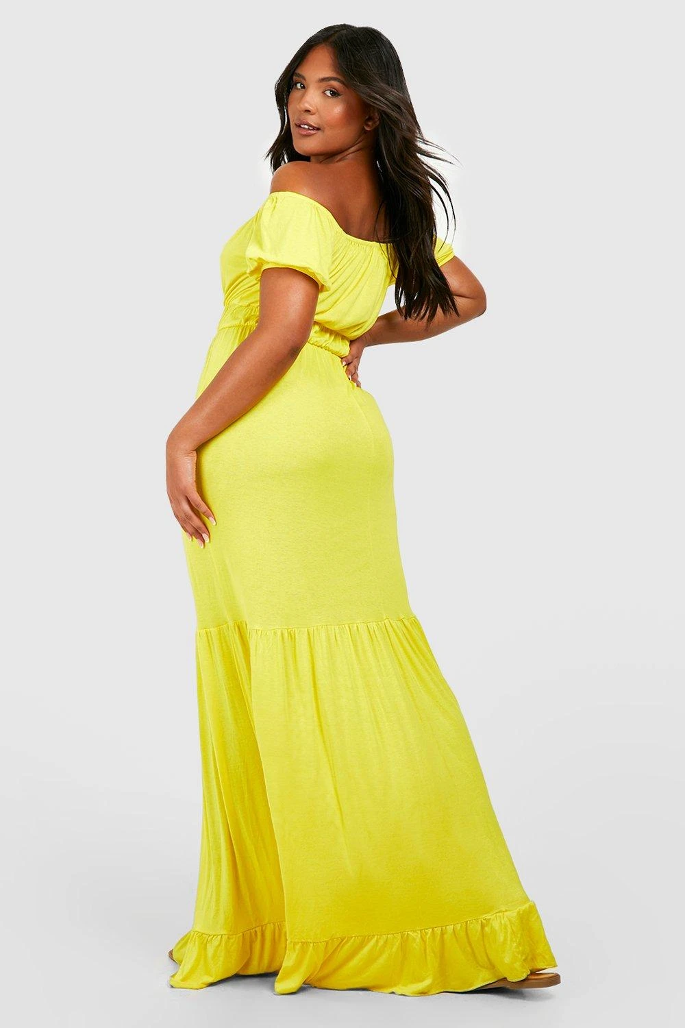 Plus Schulterfreies Gestuftes Jersey-Maxikleid 4 Plus Schulterfreies Gestuftes Jersey-Maxikleid – Bild 2