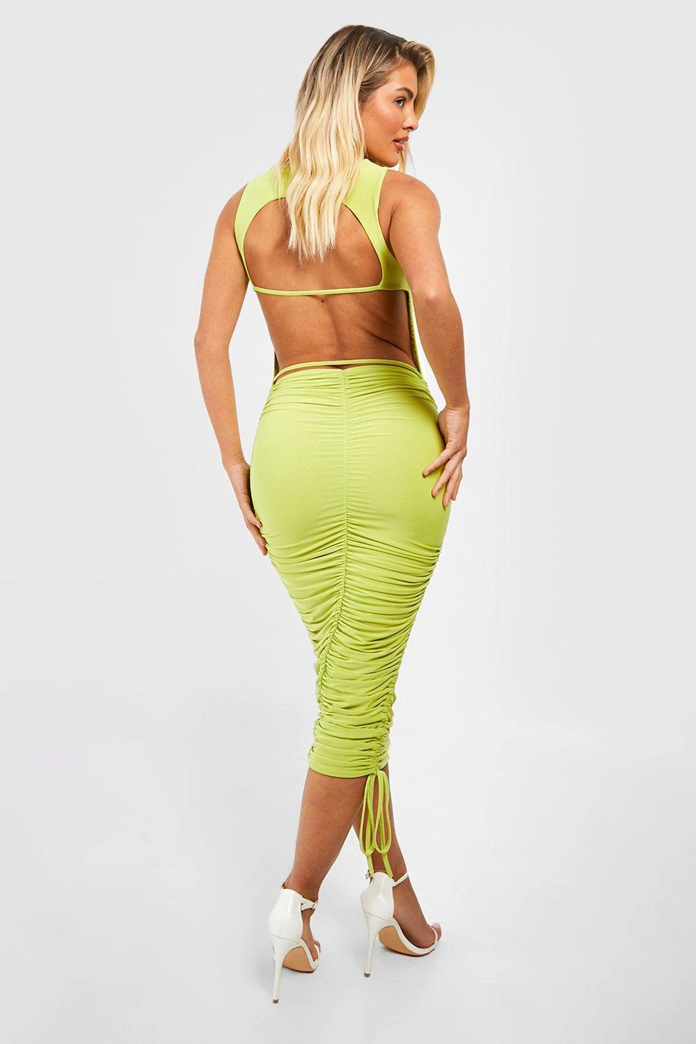 Doppellagiges Gerafftes Midikleid 4 Doppellagiges Gerafftes Midikleid – Bild 2