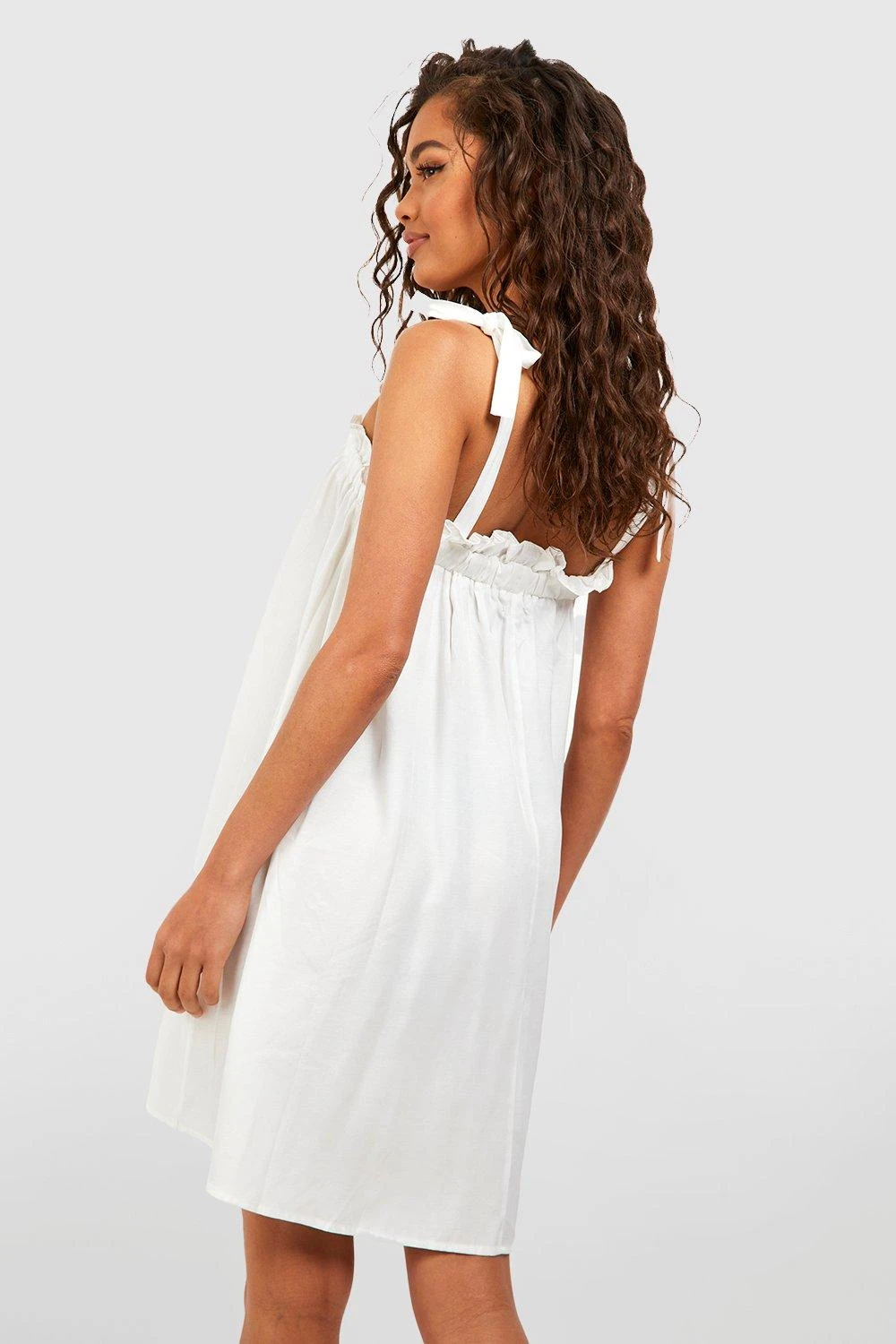 Smokkleid Mit Geschnürten Trägern 4 Smokkleid Mit Geschnürten Trägern – Bild 2