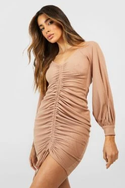 Gerafftes Bardot-Minikleid