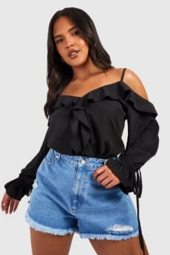 Plus Schulterfreies Oberteil Mit Rüschen