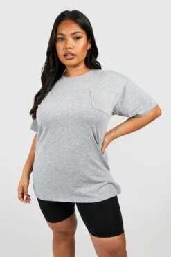 Plus T-Shirt Mit V-Ausschnitt