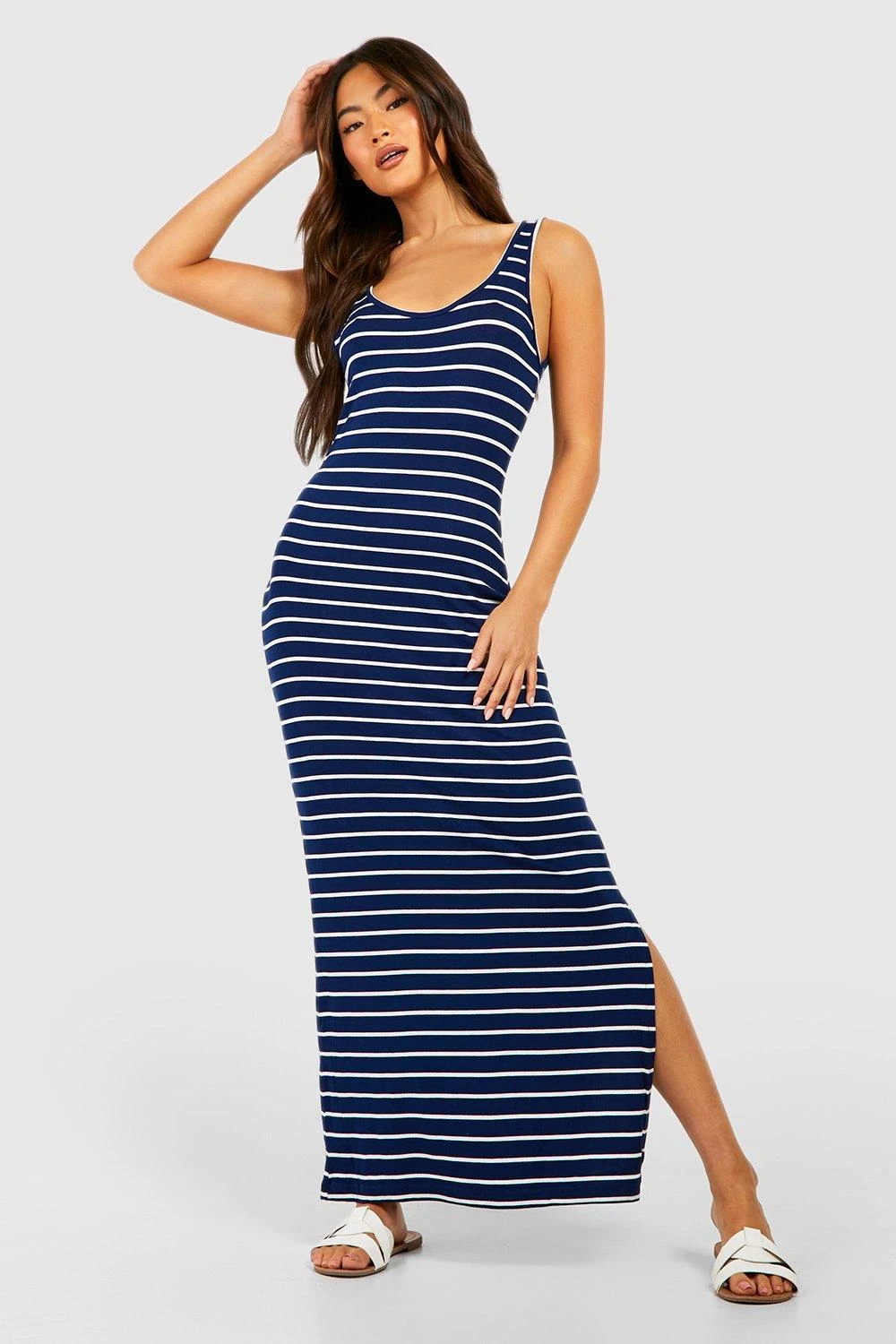 Gestreiftes Rundhals-Maxikleid 5 Gestreiftes Rundhals-Maxikleid – Bild 3