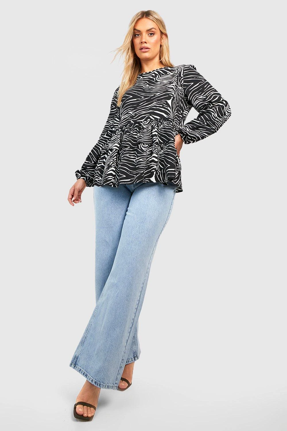 Plus Schößchentop Mit Zebraprint 5 Plus Schößchentop Mit Zebraprint – Bild 3