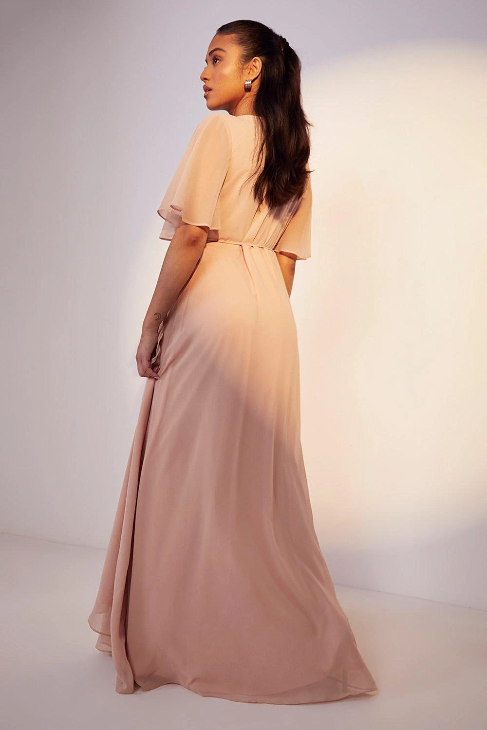 Petite Brautjungern-Wickelkleid Mit Weiten Ärmeln 4 Petite Brautjungern-Wickelkleid Mit Weiten Ärmeln – Bild 2