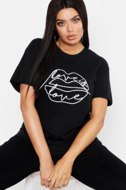 Plus T-Shirt Mit Lippen-Print Und Slogan